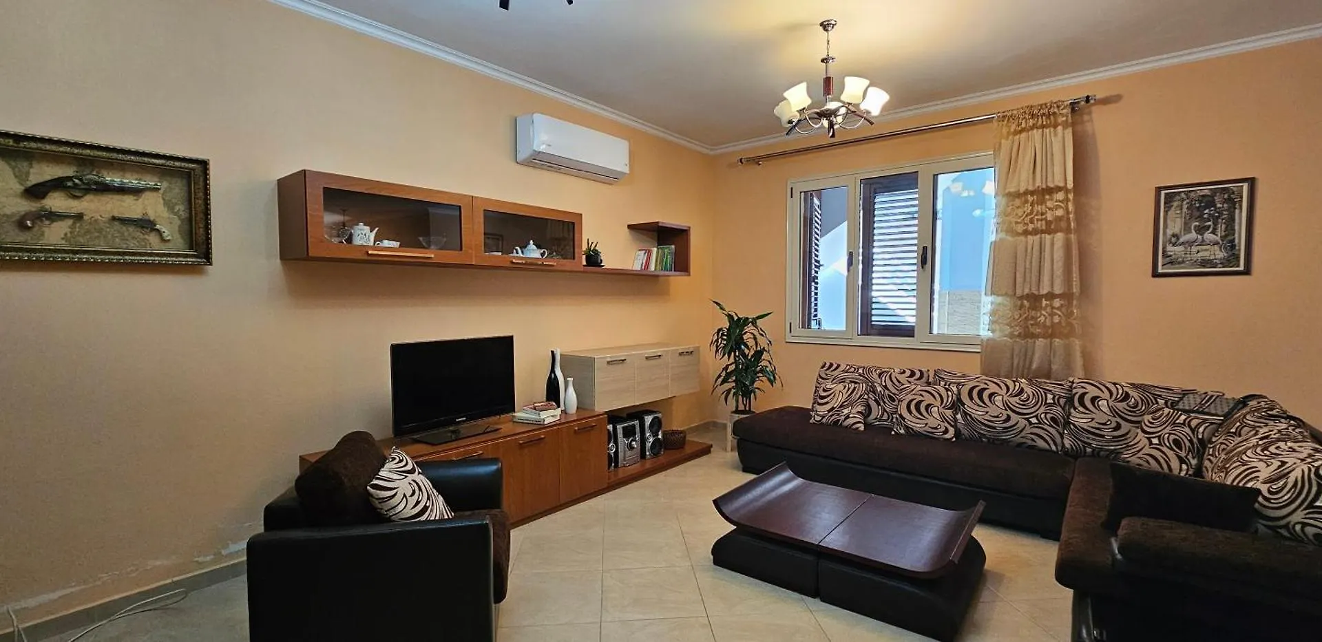 Klara'S 3 Bdr Self-Checkin Lungomare Apartment Vlorë