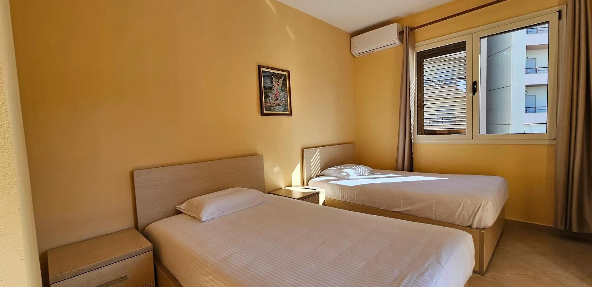 Klara'S 3 Bdr Self-Checkin Lungomare Apartment Vlorë Albania