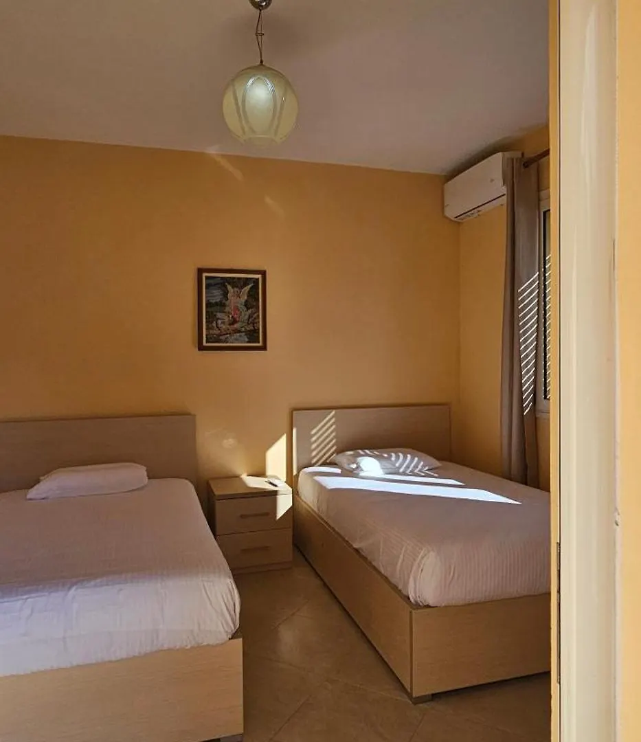 Klara'S 3 Bdr Self-Checkin Lungomare Apartment Vlorë Albania